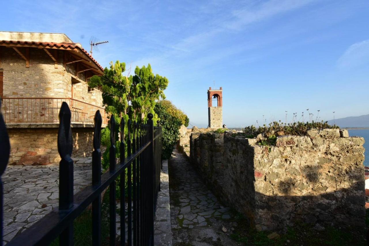 Sideroporta Castle Nafpaktos Pensionat Eksteriør billede